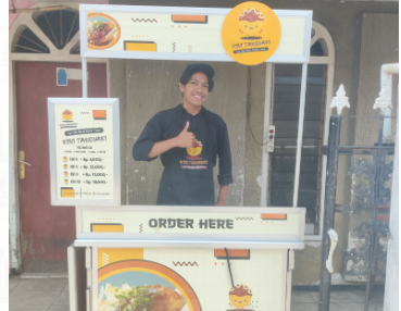 MENGINSPIRASI: DUO SYAIFUL, MAHASISWA TADRIS MATEMATIKA FTIK UIN KHAS JEMBER MANFAATKAN BULAN RAMADHAN UNTUK MENGASAH SEMANGAT BERWIRAUSAHA