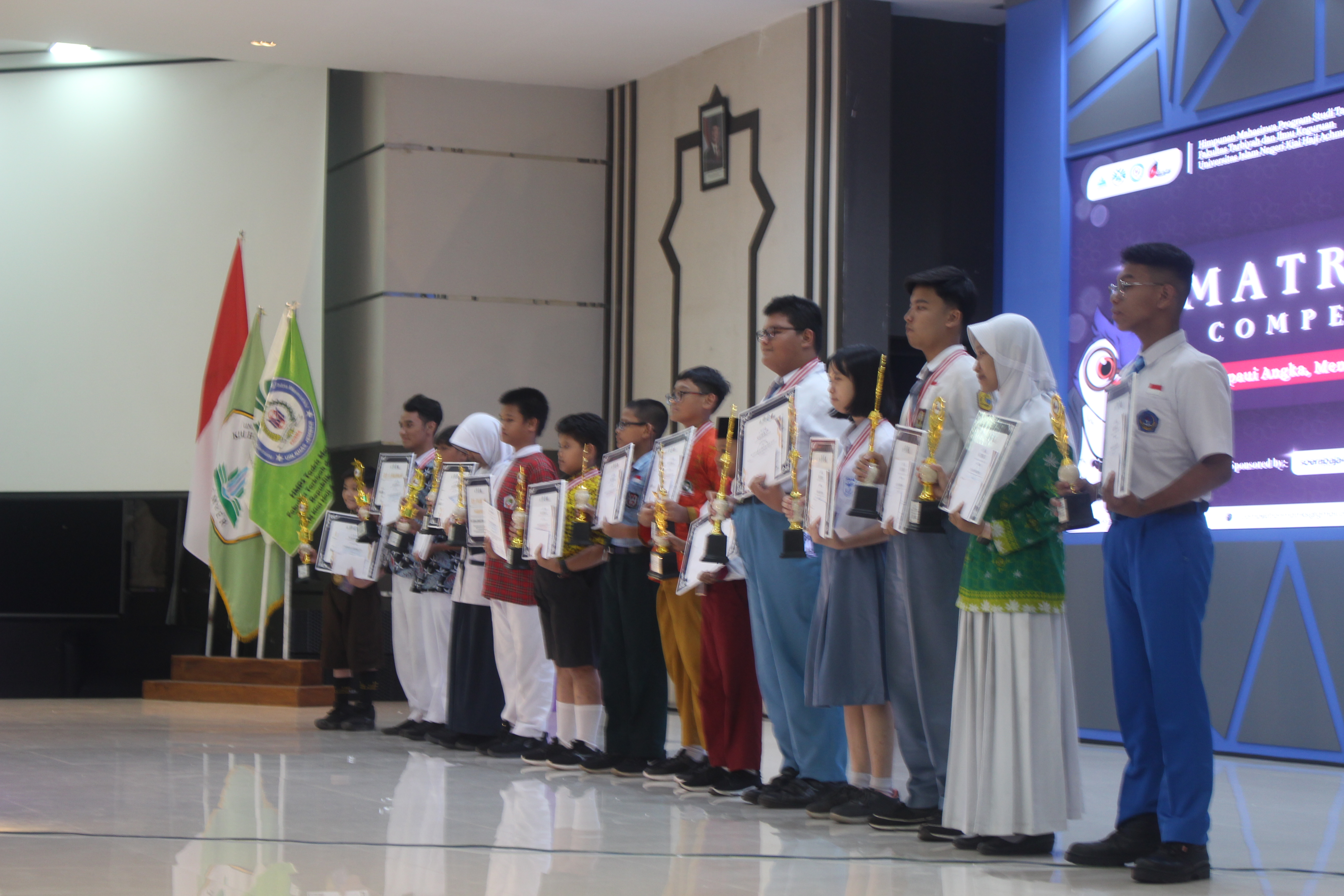 Matriks Competition 8 Sukses Digelar, Lebih dari 400 Peserta Meriahkan Olimpiade Matematika Jawa Timur